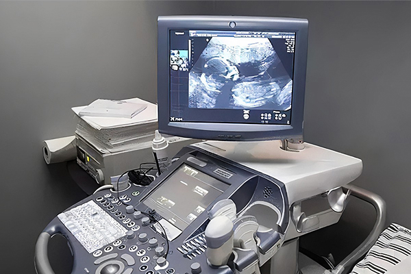 全面解析工业显示器配件的使用与维护